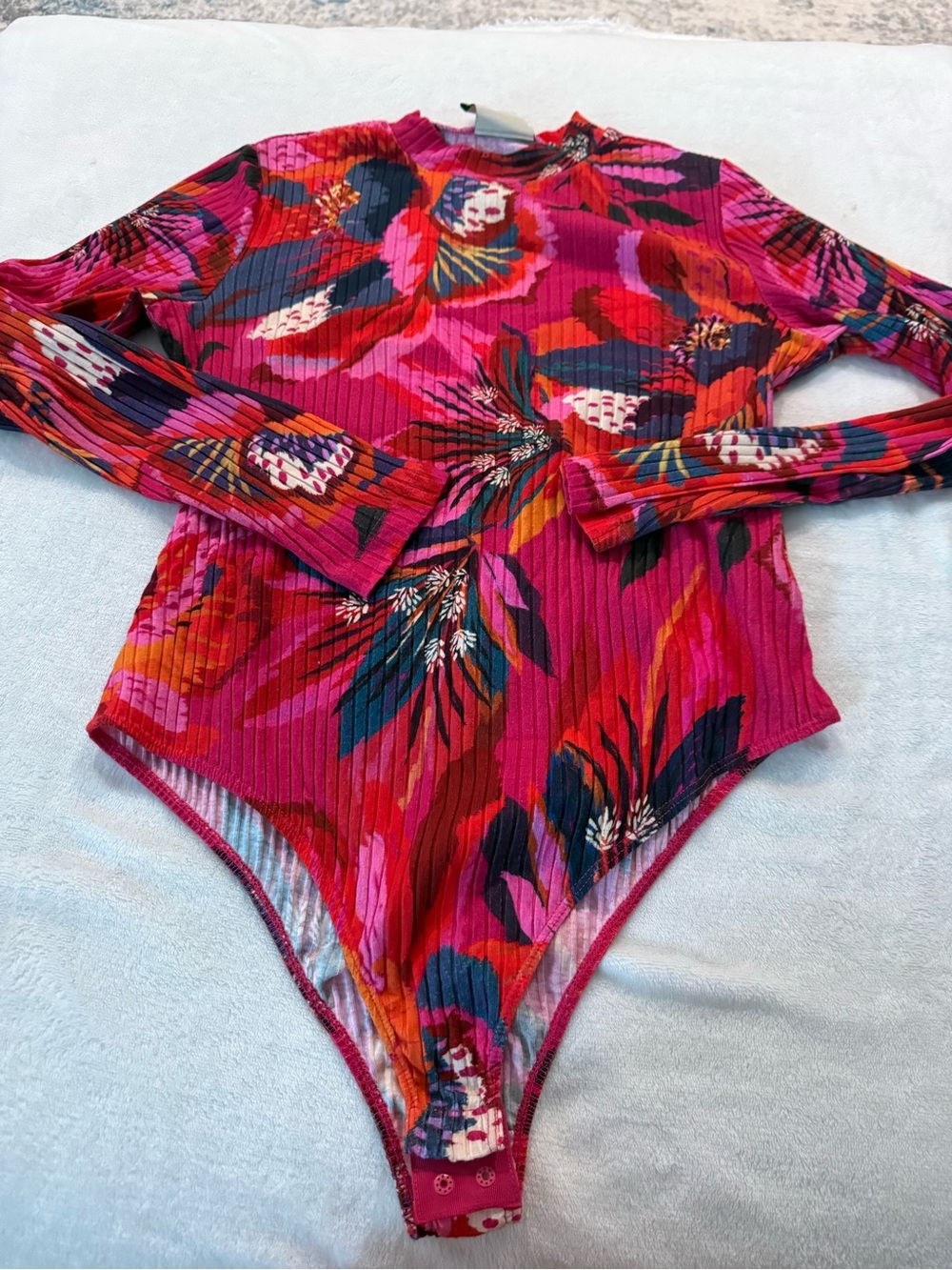 Farm Rio Floral Ribbed Pink Print Bodysuit Size Large D73